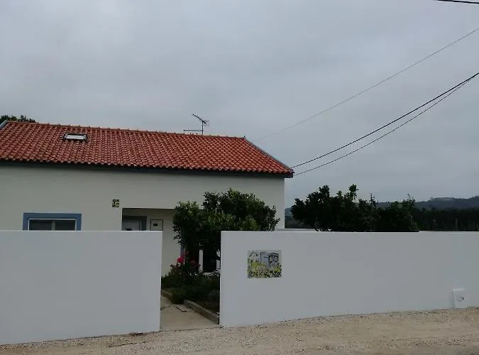 Casinha D'alice Et Serge Bed and Breakfast