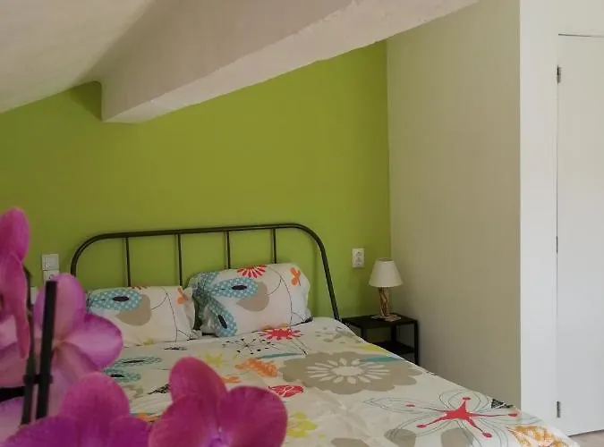 Bed and Breakfast Casinha D'alice Et Serge