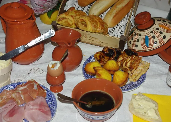 Bed and Breakfast Casinha D'alice Et Serge