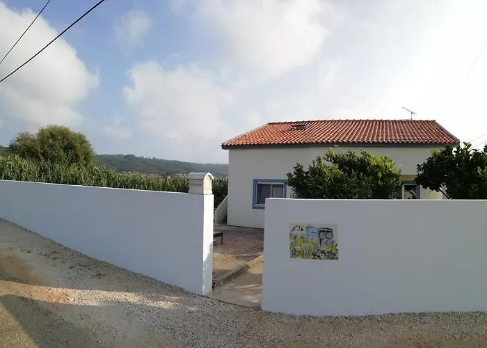 Bed and Breakfast Casinha D'alice Et Serge 3*