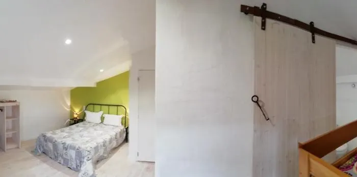 Casinha D'alice Et Serge Bed and Breakfast 3*